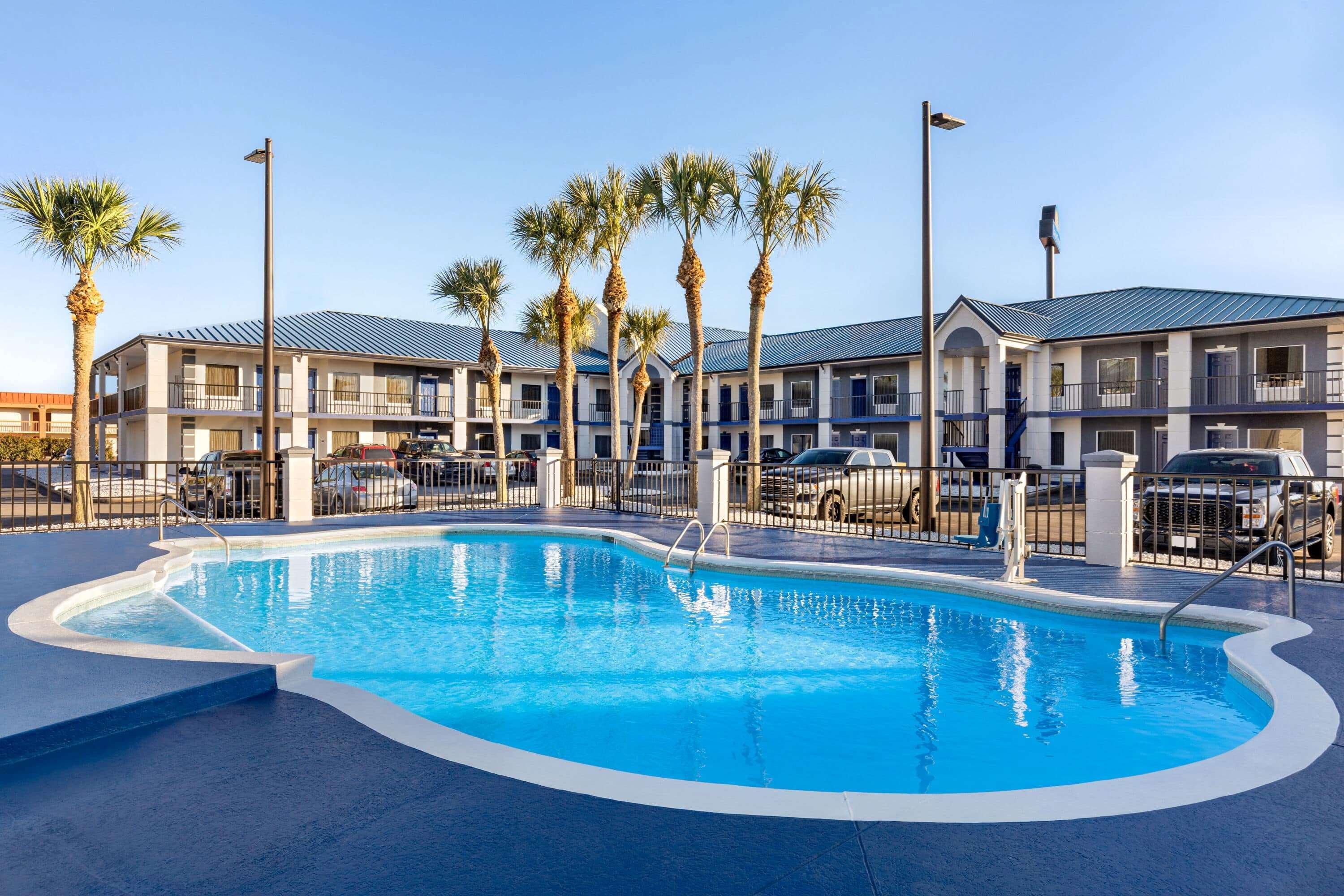 Days Inn By Wyndham Kingsland Ga Exterior photo