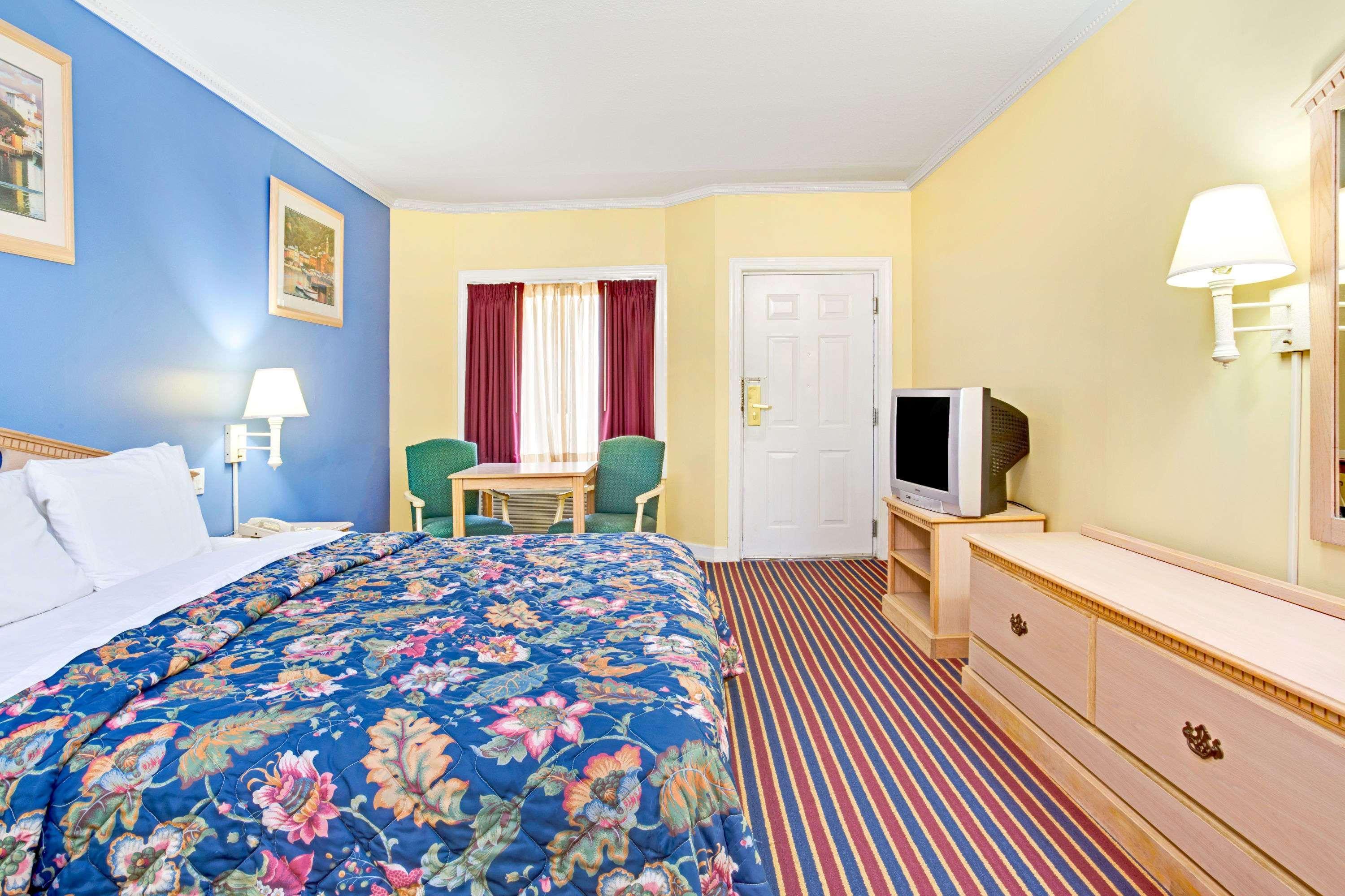 Days Inn By Wyndham Kingsland Ga Exterior photo